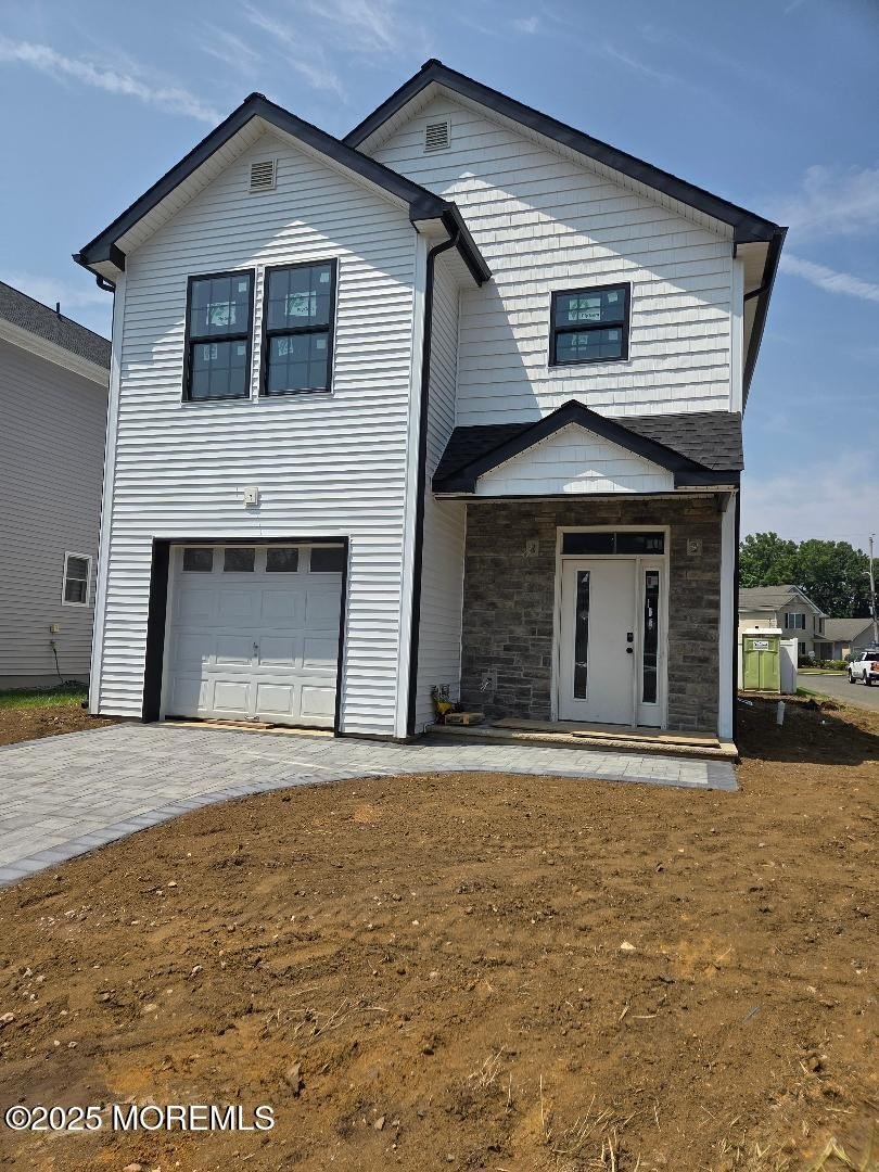 Currently Displayed Property Photo