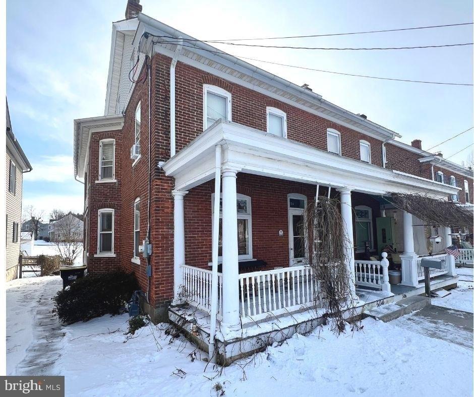 Currently Displayed Property Photo