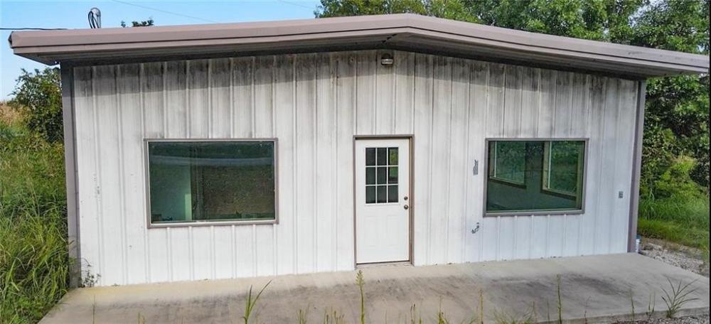 Currently Displayed Property Photo