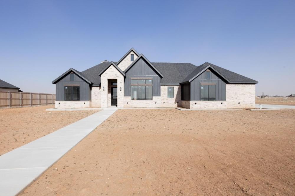 Currently Displayed Property Photo