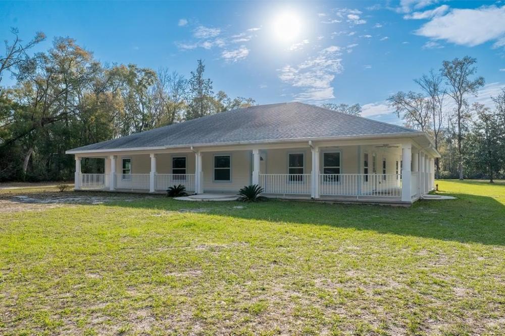 Currently Displayed Property Photo