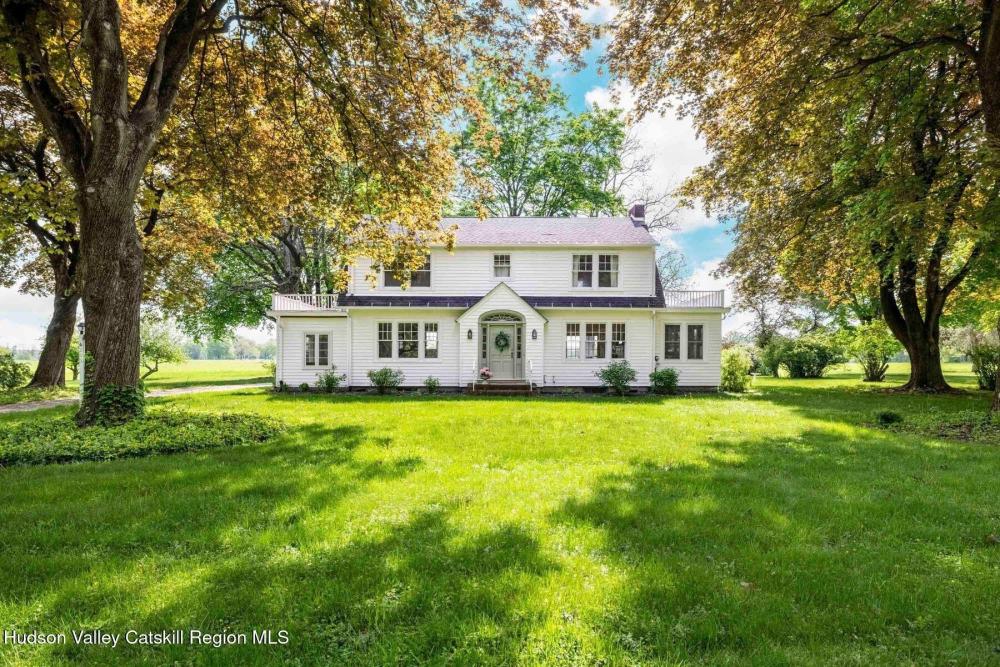Currently Displayed Property Photo