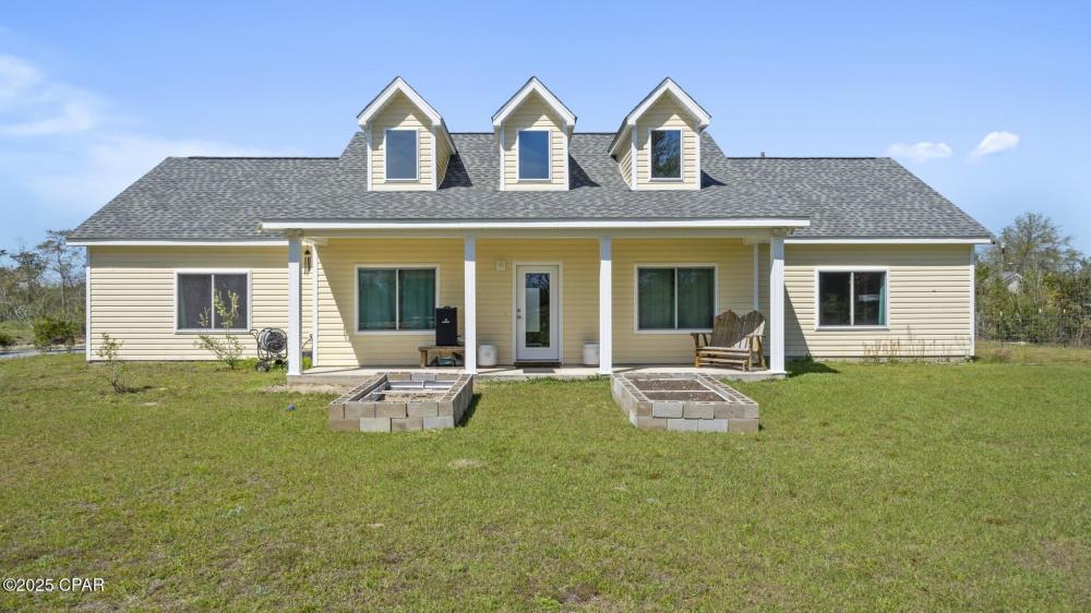 Currently Displayed Property Photo