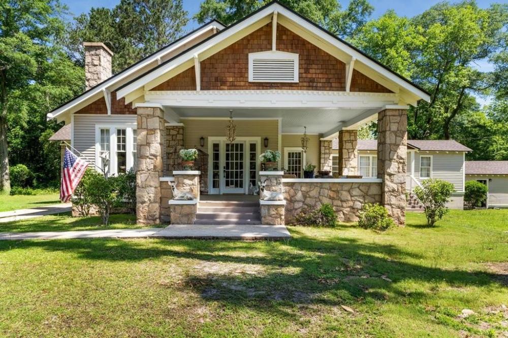 Currently Displayed Property Photo