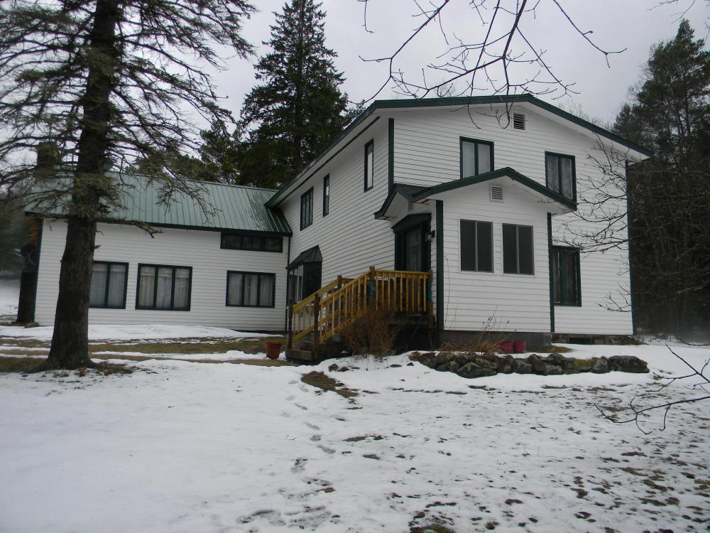 Currently Displayed Property Photo