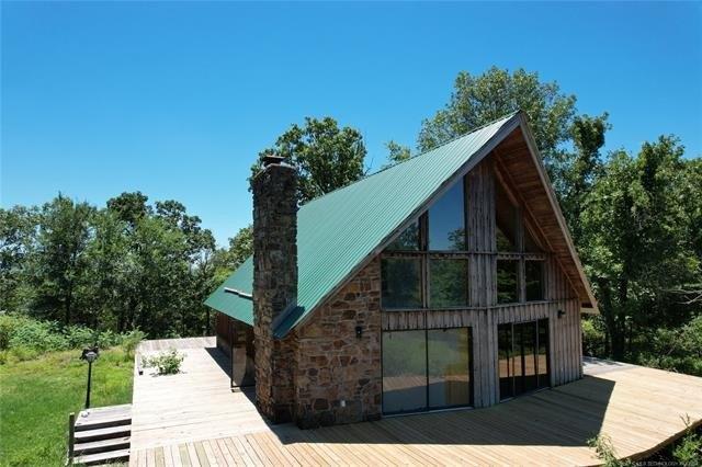 Currently Displayed Property Photo