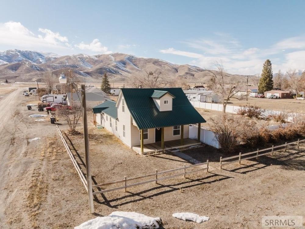 Currently Displayed Property Photo