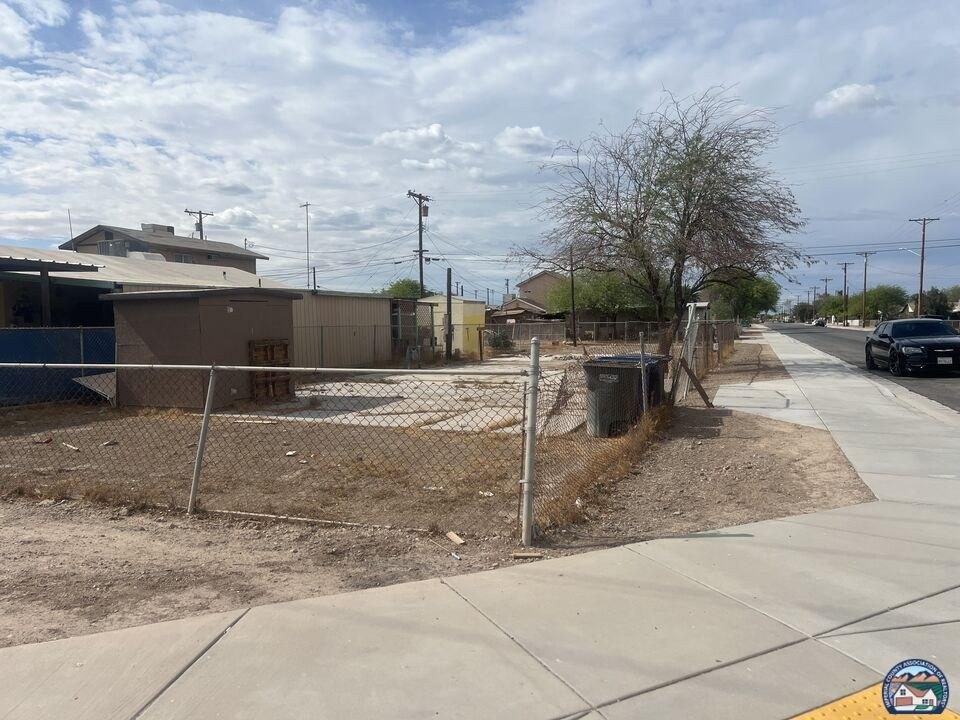 Currently Displayed Property Photo