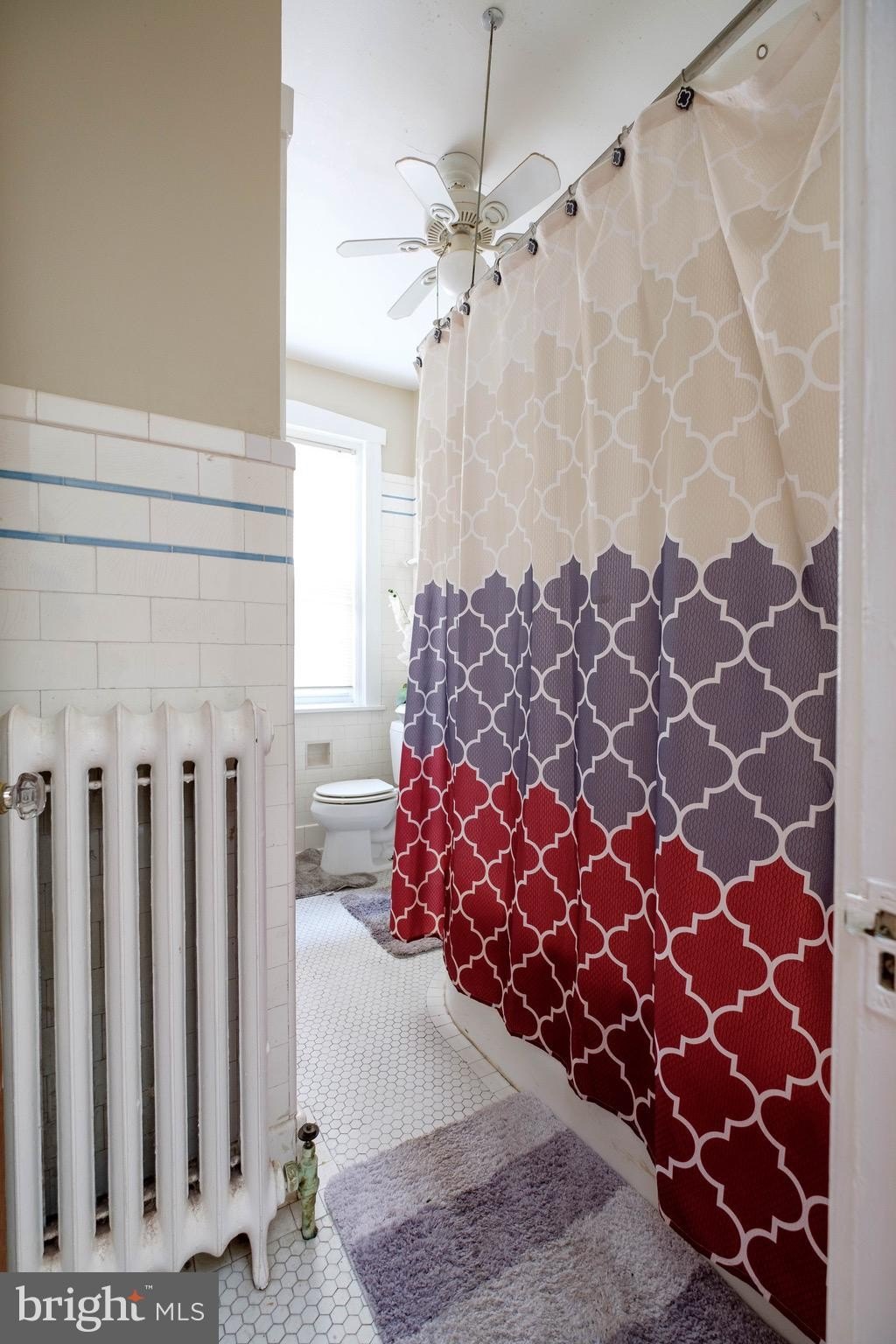 Currently Displayed Property Photo