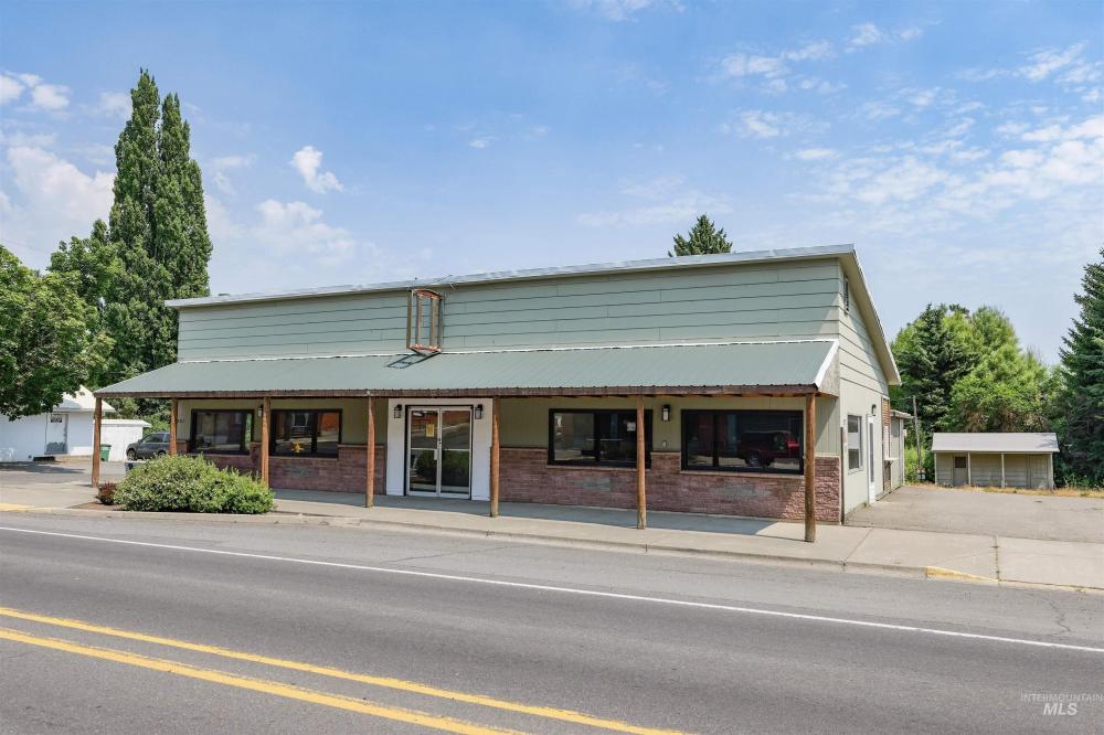 Currently Displayed Property Photo