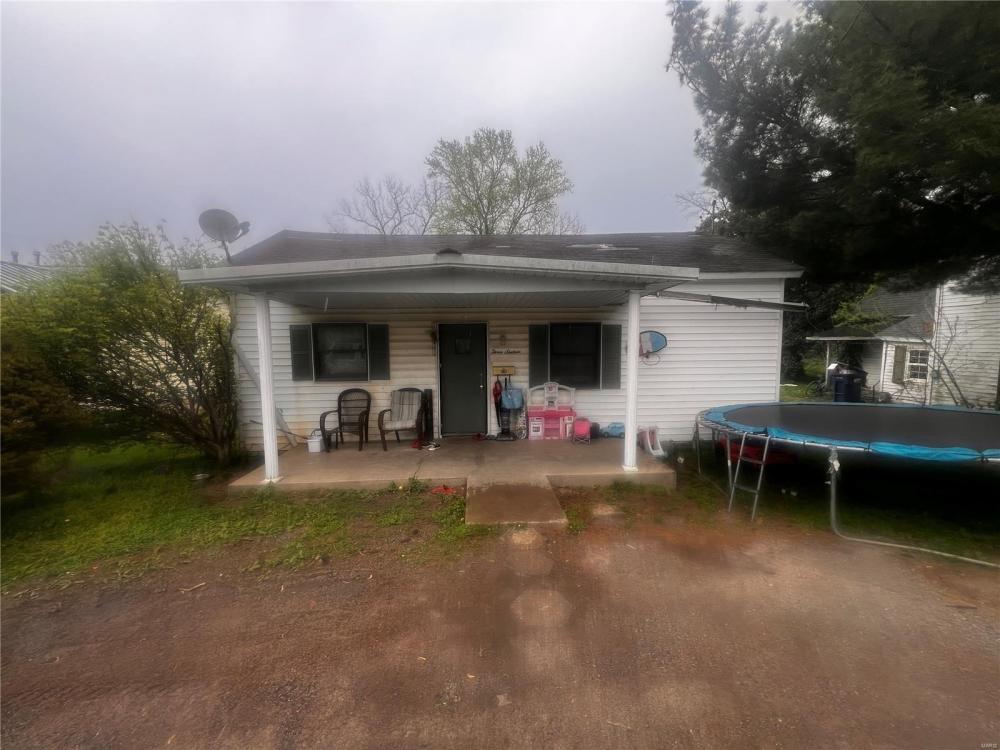 Currently Displayed Property Photo