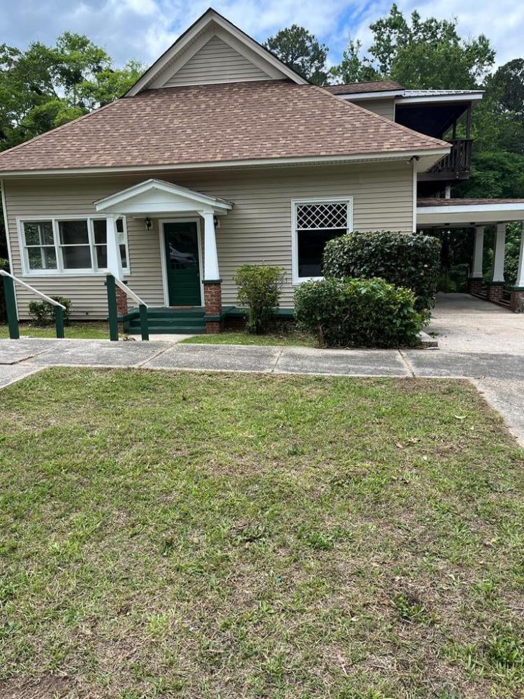 Currently Displayed Property Photo
