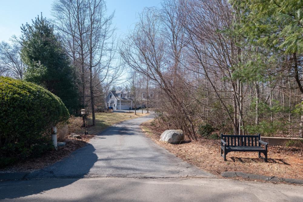 Currently Displayed Property Photo