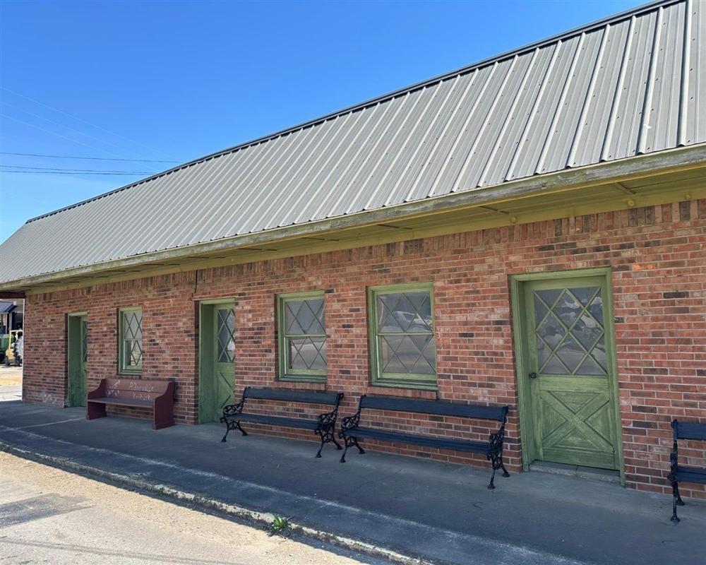 Currently Displayed Property Photo