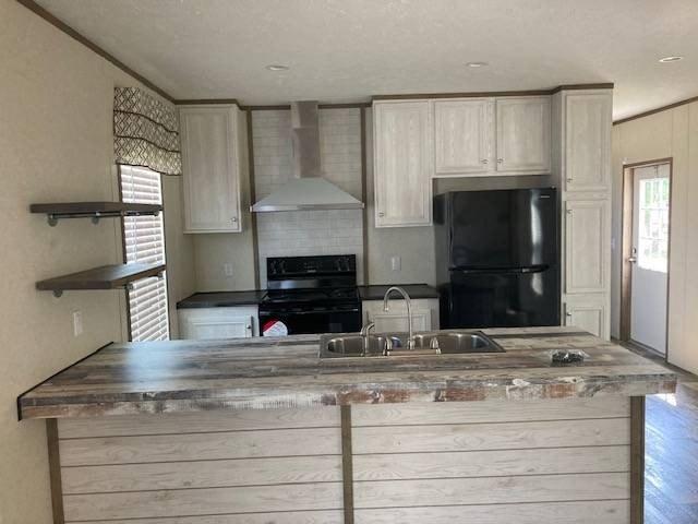 Currently Displayed Property Photo