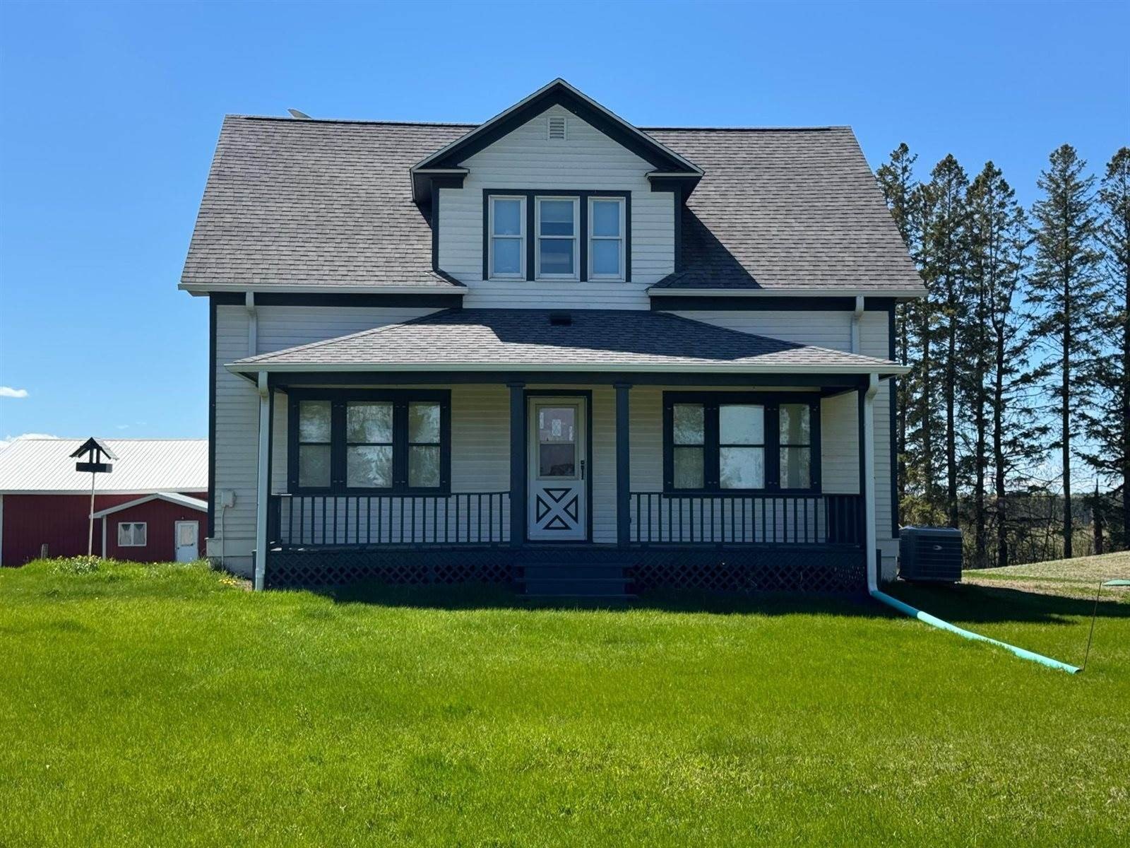 Currently Displayed Property Photo