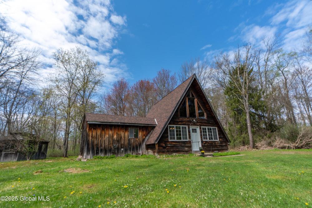 Currently Displayed Property Photo