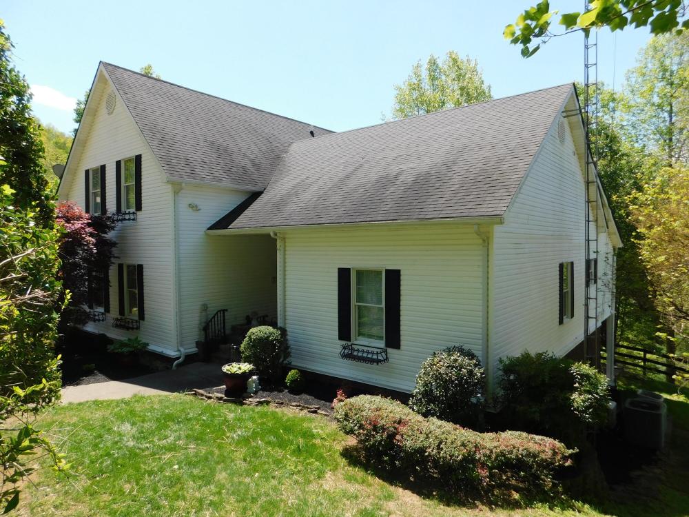 Currently Displayed Property Photo