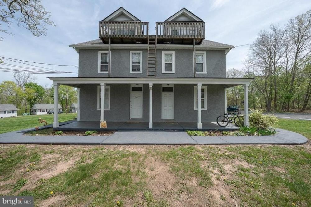 Currently Displayed Property Photo