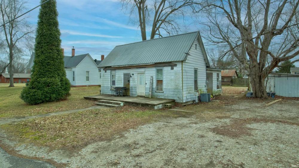Currently Displayed Property Photo
