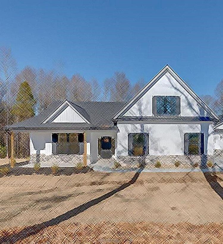 Currently Displayed Property Photo