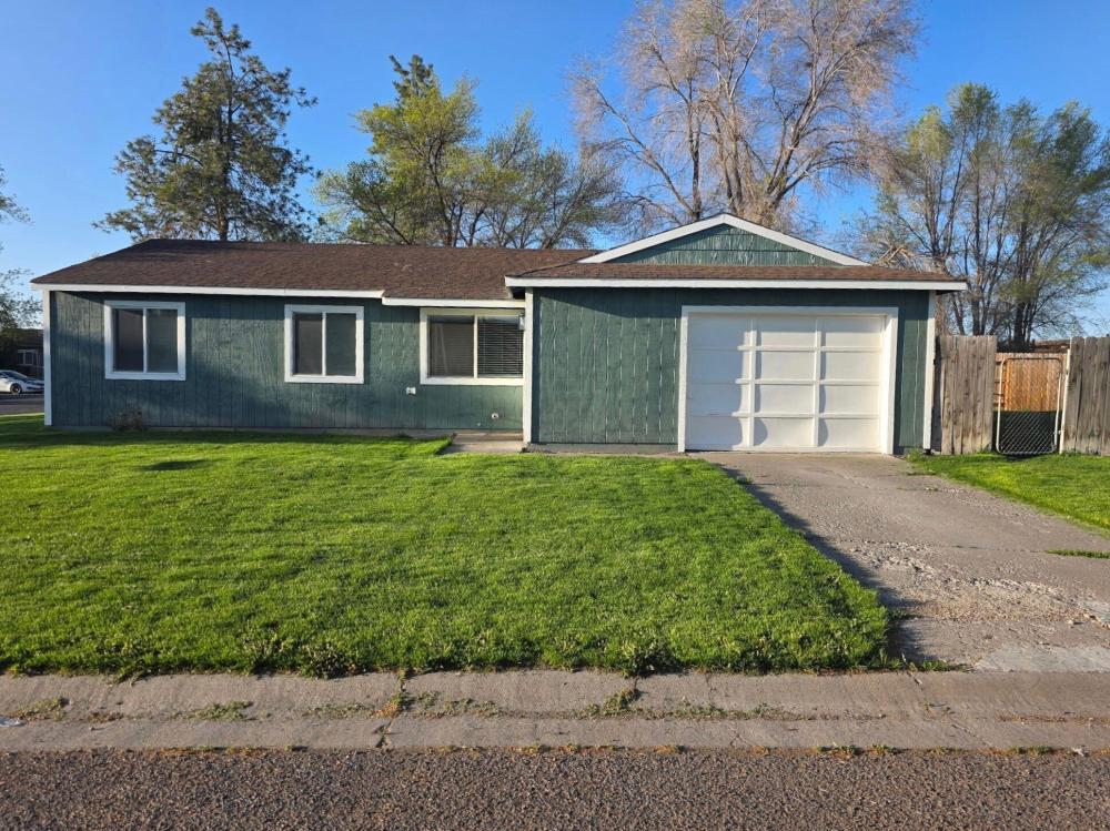Currently Displayed Property Photo