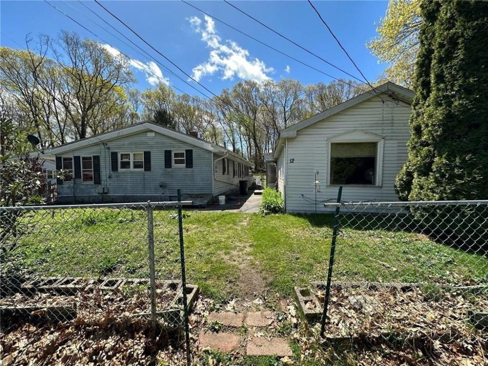 Currently Displayed Property Photo