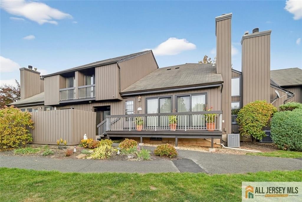 Currently Displayed Property Photo