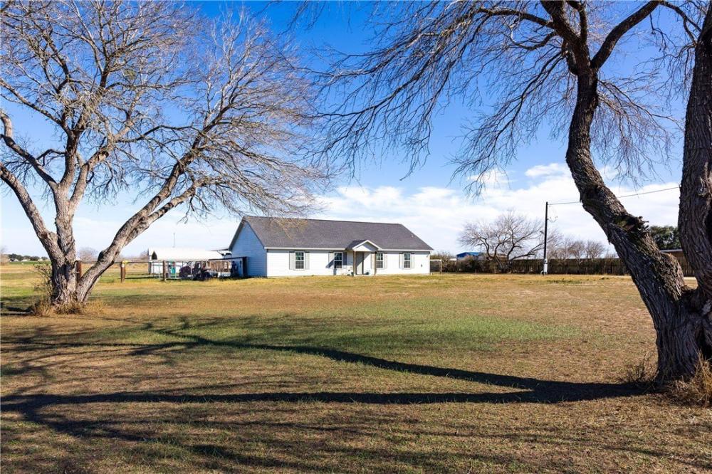 Currently Displayed Property Photo