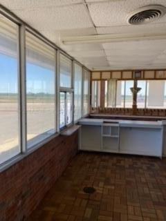 Currently Displayed Property Photo