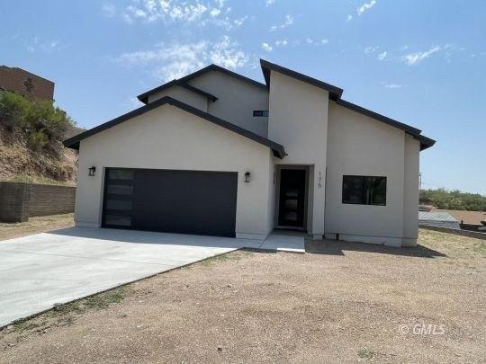 Currently Displayed Property Photo