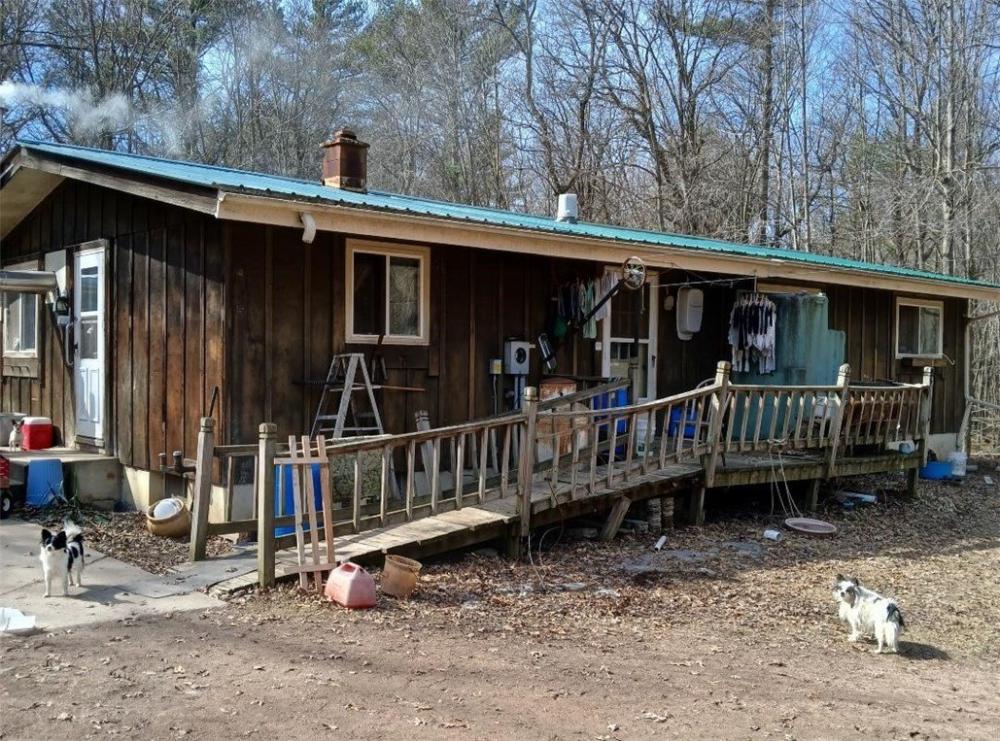 Currently Displayed Property Photo
