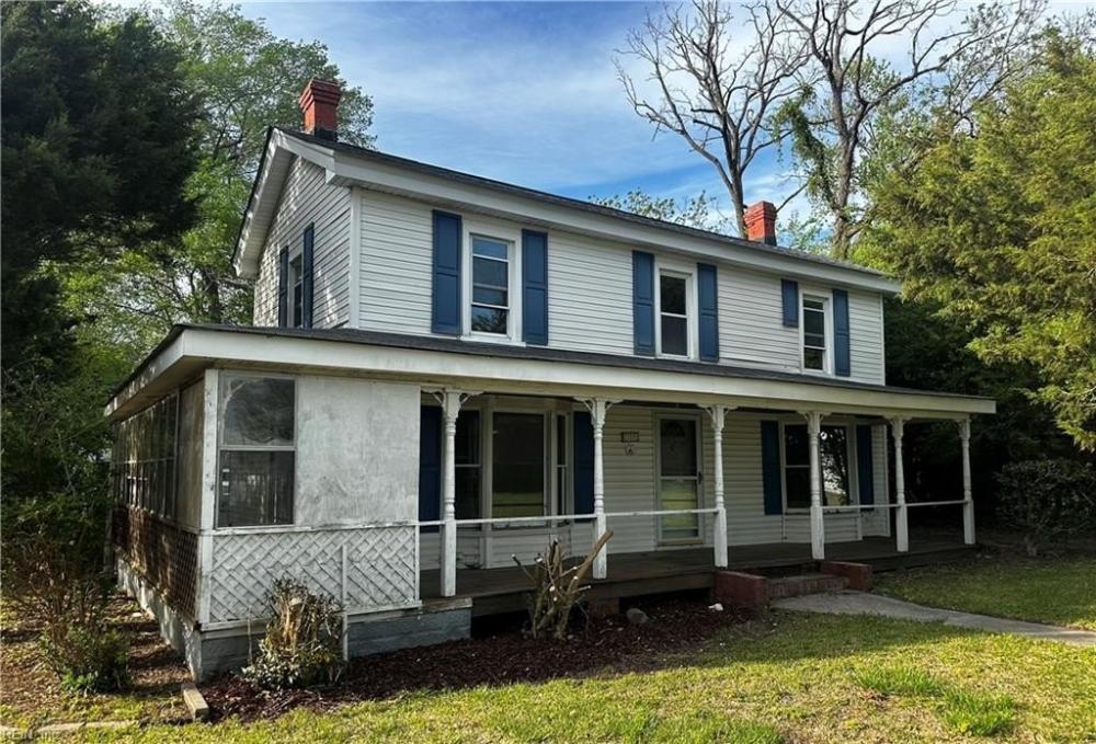 Currently Displayed Property Photo