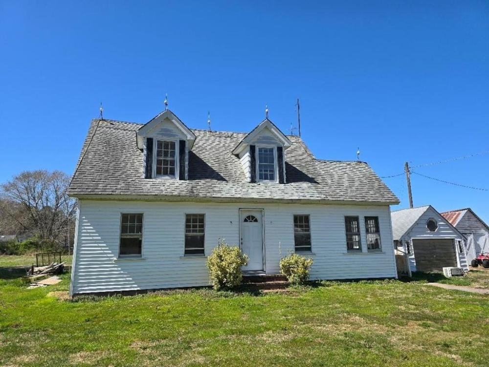 Currently Displayed Property Photo