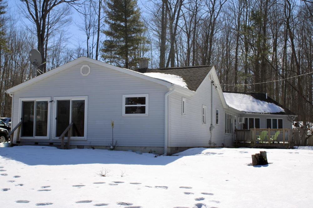 Currently Displayed Property Photo