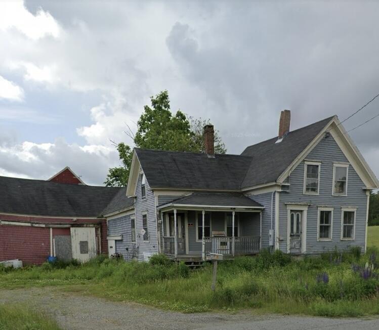 Currently Displayed Property Photo
