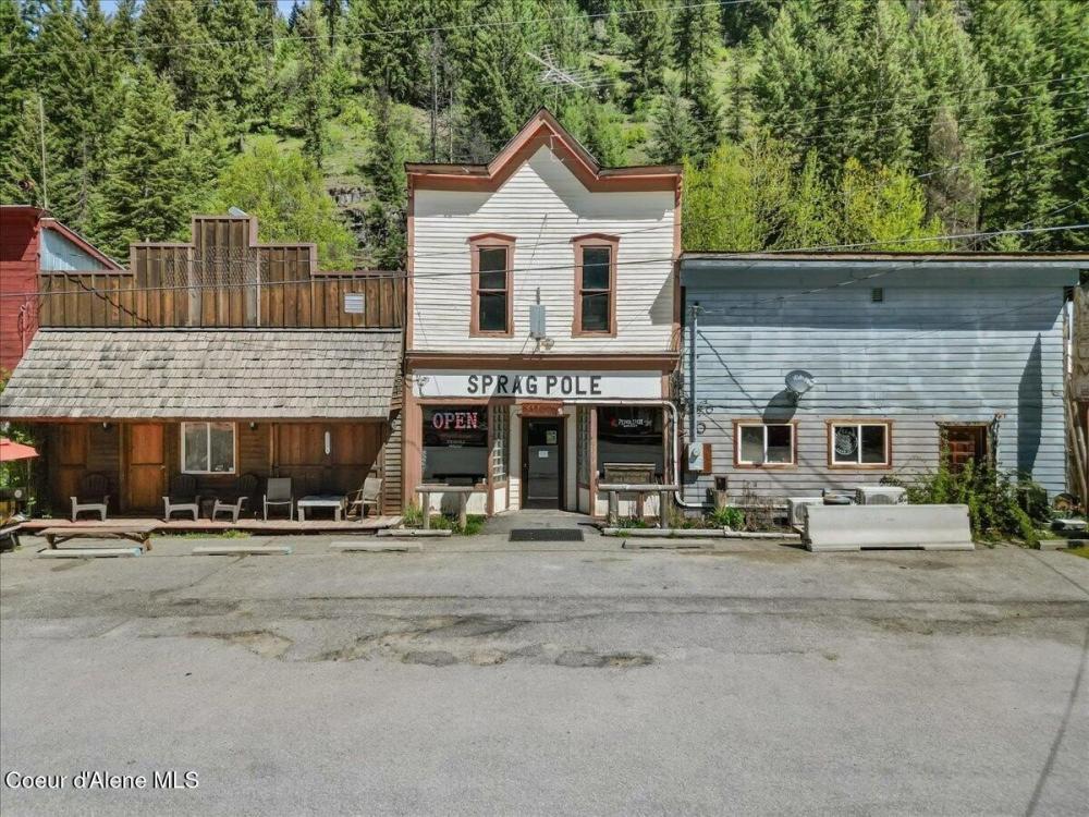 Currently Displayed Property Photo