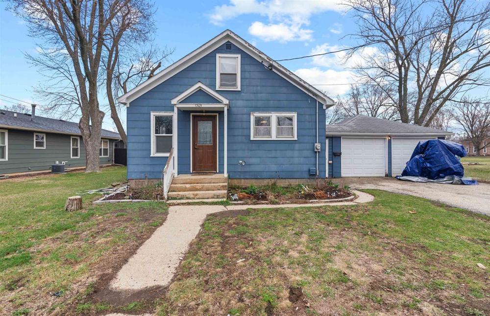 Currently Displayed Property Photo
