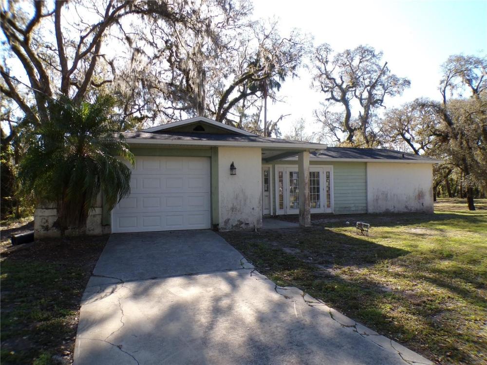 Currently Displayed Property Photo