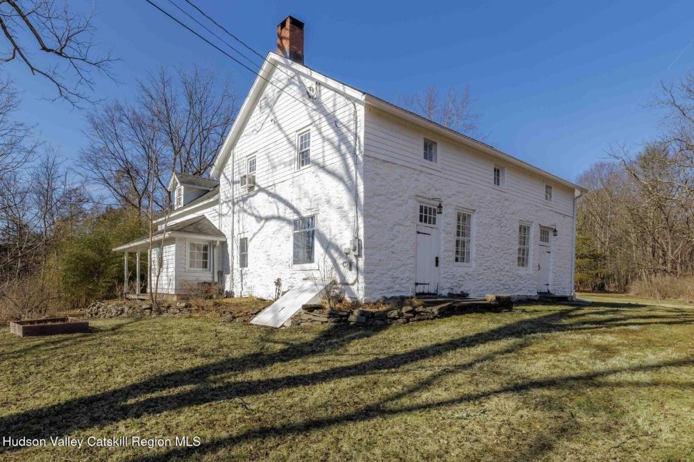 Currently Displayed Property Photo
