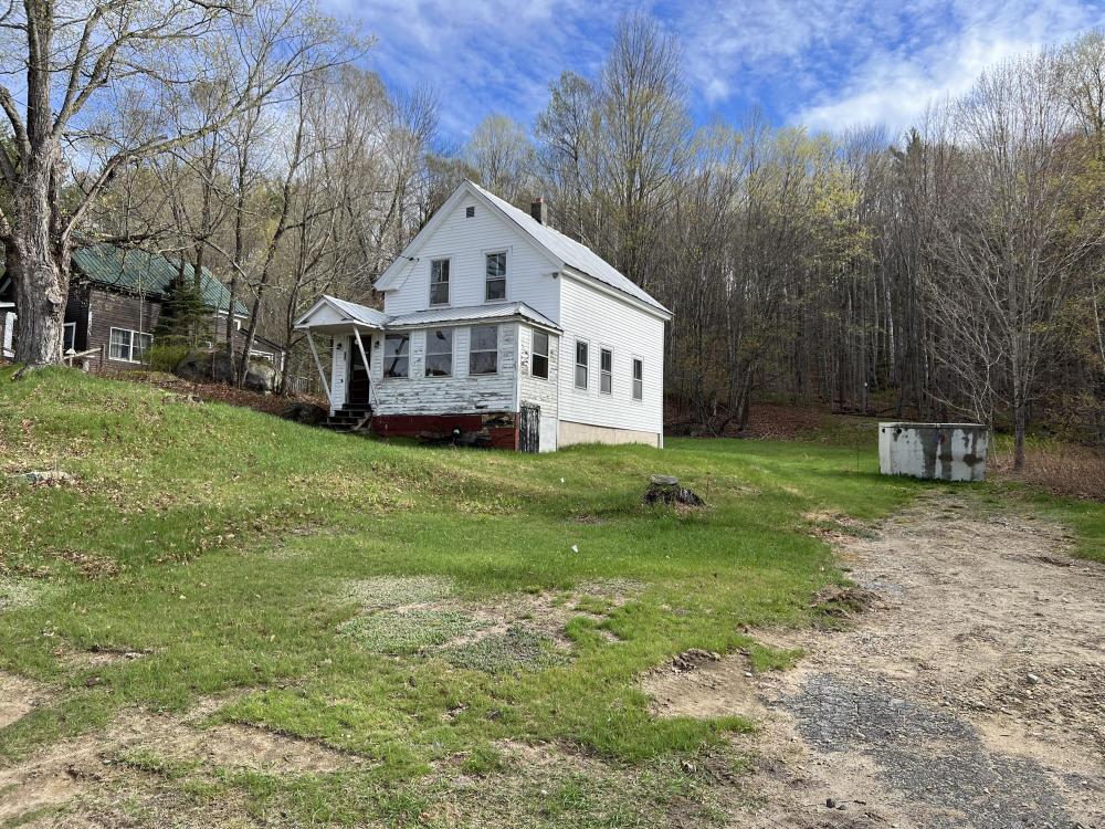 Currently Displayed Property Photo