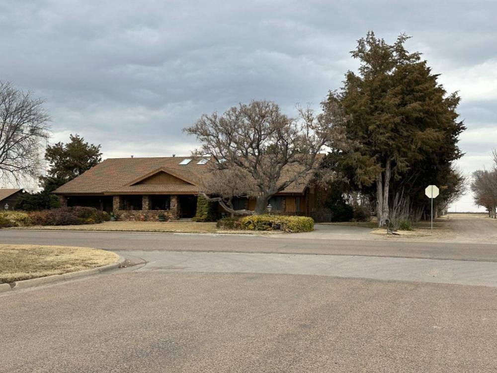 Currently Displayed Property Photo