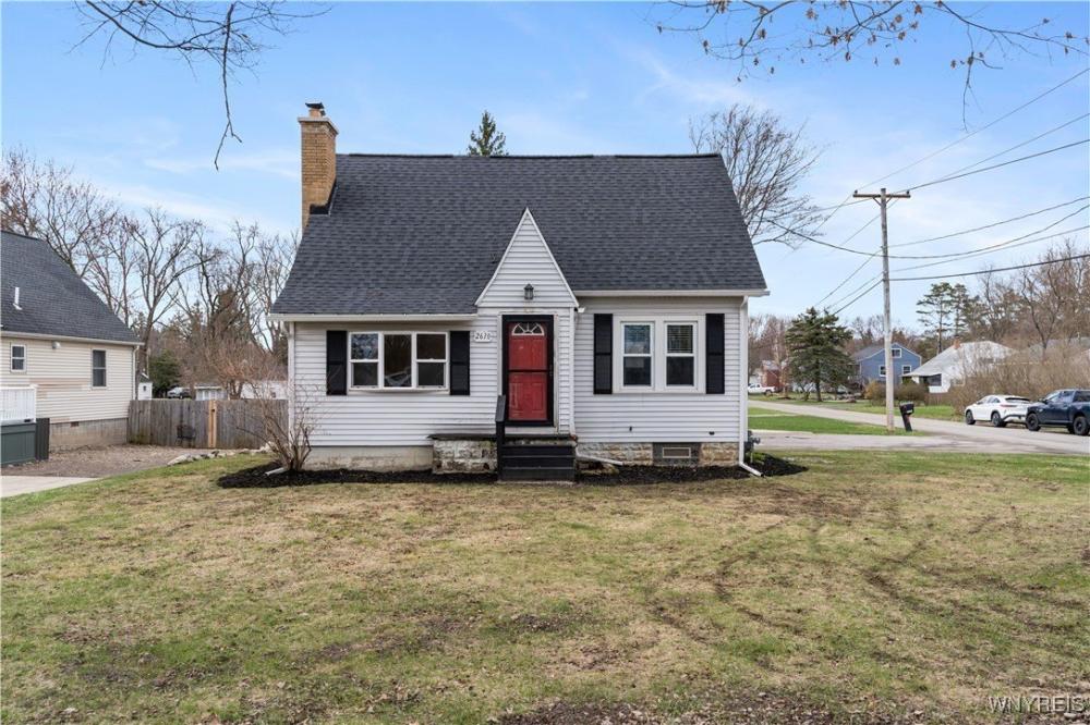 Currently Displayed Property Photo