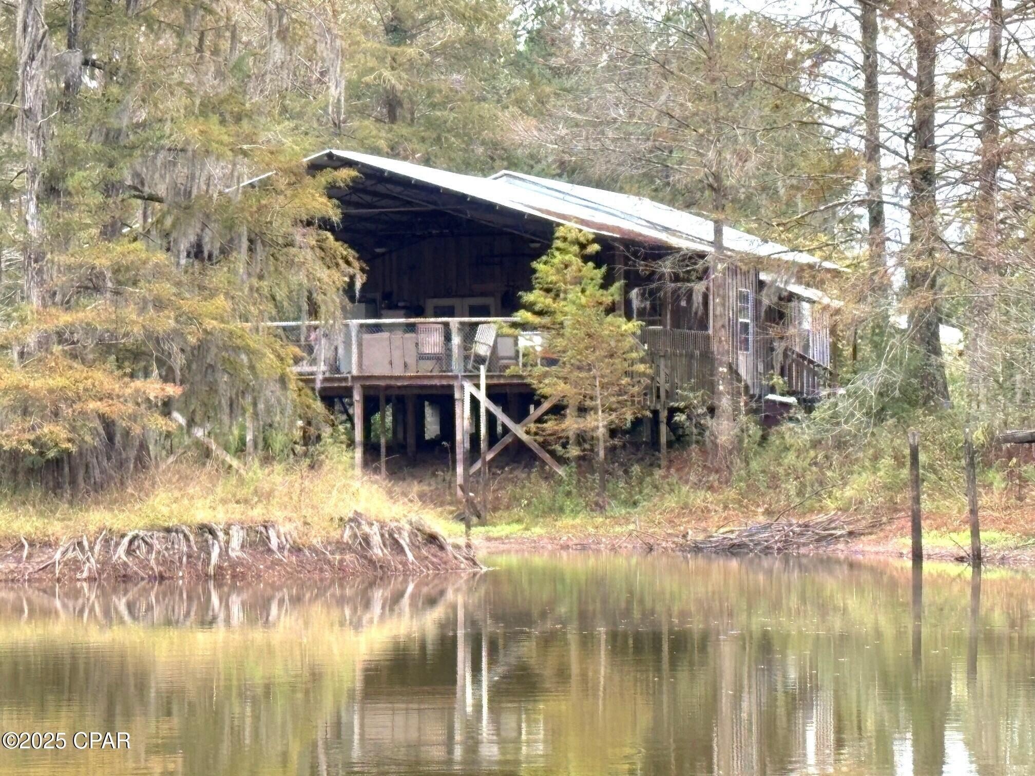 Currently Displayed Property Photo