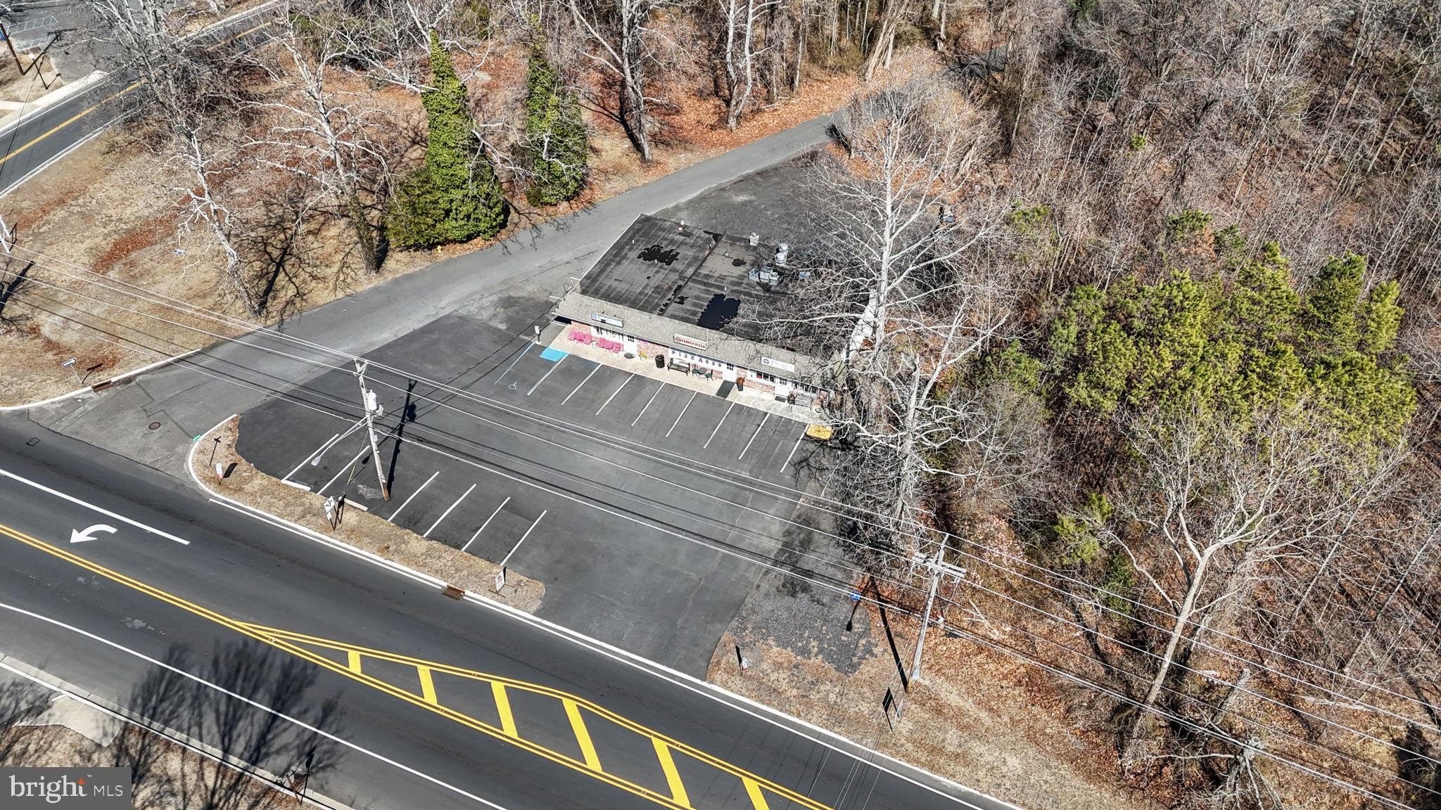 Currently Displayed Property Photo