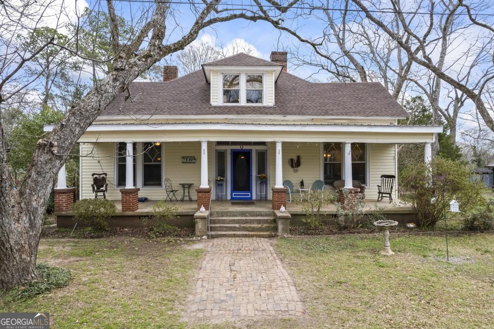 Currently Displayed Property Photo