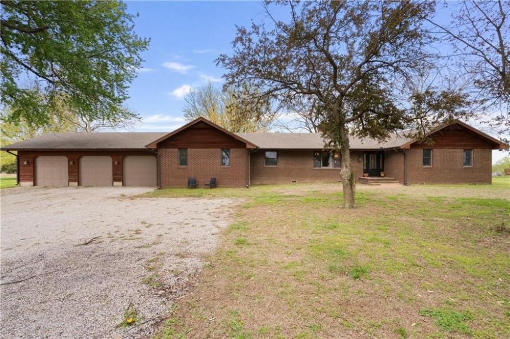 Currently Displayed Property Photo