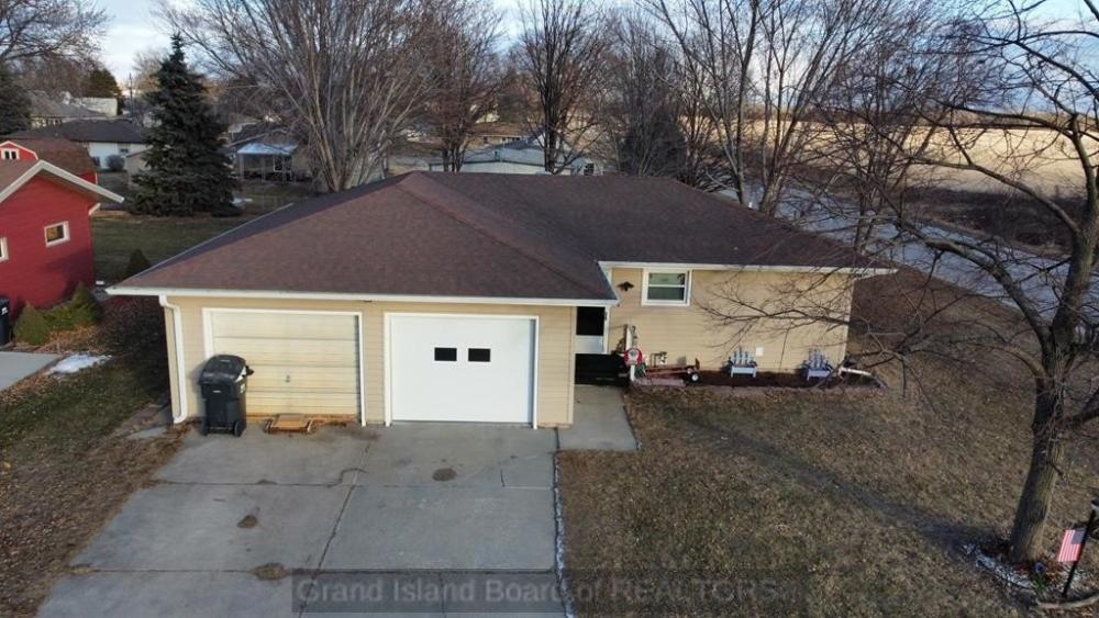 Currently Displayed Property Photo
