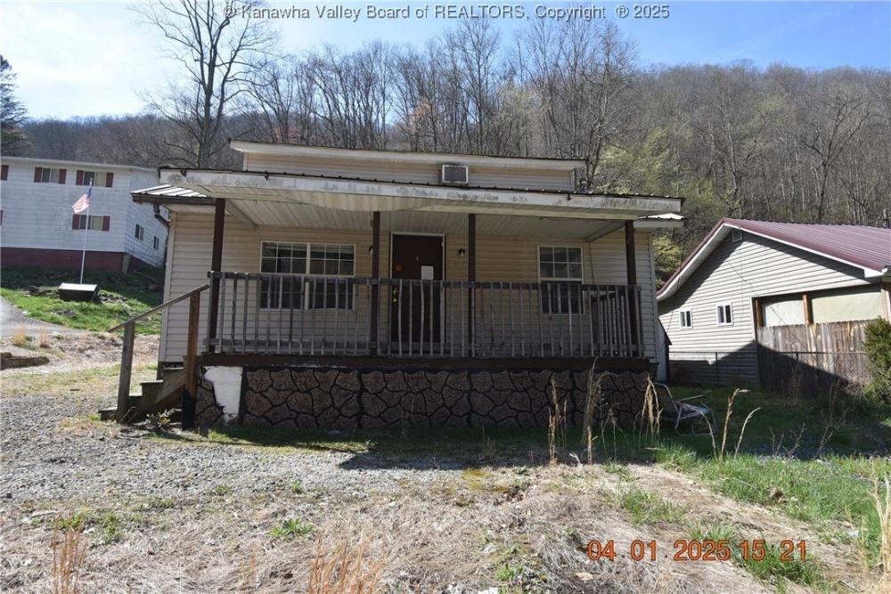Currently Displayed Property Photo