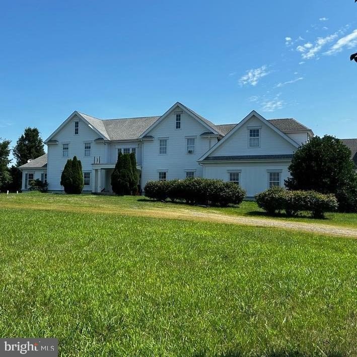 Currently Displayed Property Photo